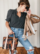 Load image into Gallery viewer, Small Tote in British Tan Camoflauge Milled Vegetable Tanned Leather with Natural DeLuxe Straps