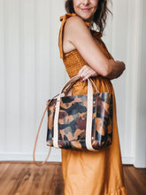 Load image into Gallery viewer, Medium Tote in British Tan Camouflage Milled Leather with Natural DeLuxe Handles