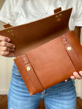Load image into Gallery viewer, Medium Clutch in Cognac Vegetable Tanned Leather