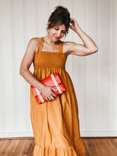 Load image into Gallery viewer, Medium Clutch in Red Vegetable Tanned Leather with Natural DeLuxe Straps