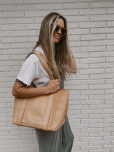 Load image into Gallery viewer, Large Tote in Natural Vegetable Tanned Leather