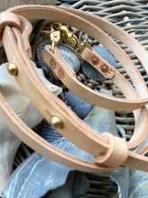 Load image into Gallery viewer, Crossbody Strap in Vegetable Tanned Leather