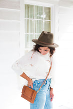 Load image into Gallery viewer, Crossbody Strap in Vegetable Tanned Leather