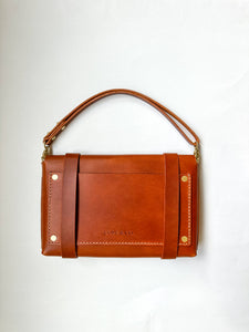 Medium Clutch in Italian Chestnut Vegetable Tanned Leather