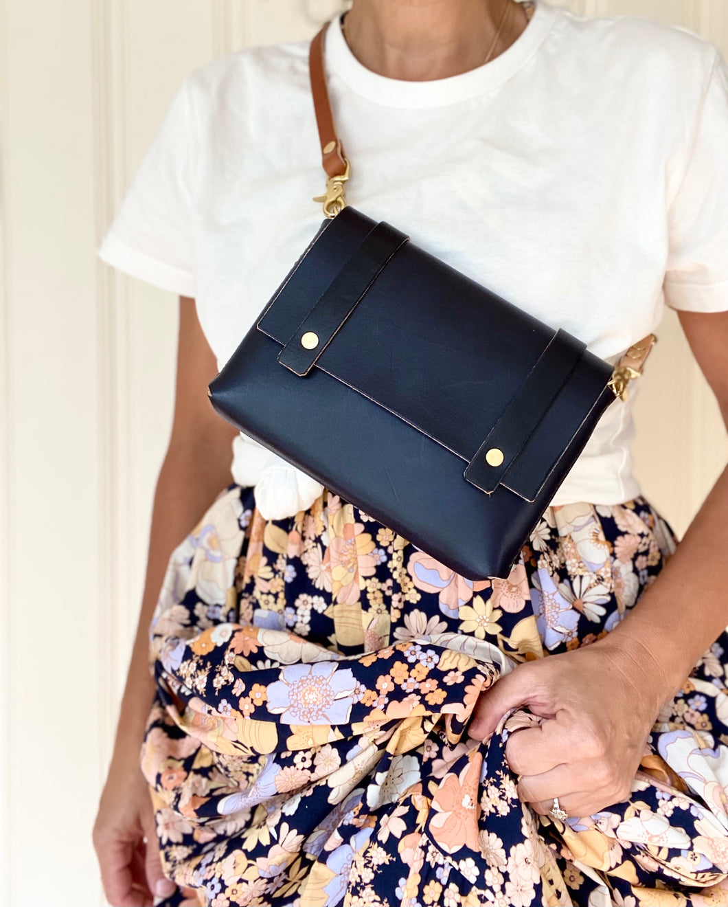 Mini Clutch in Navy Vegetable Tanned Leather
