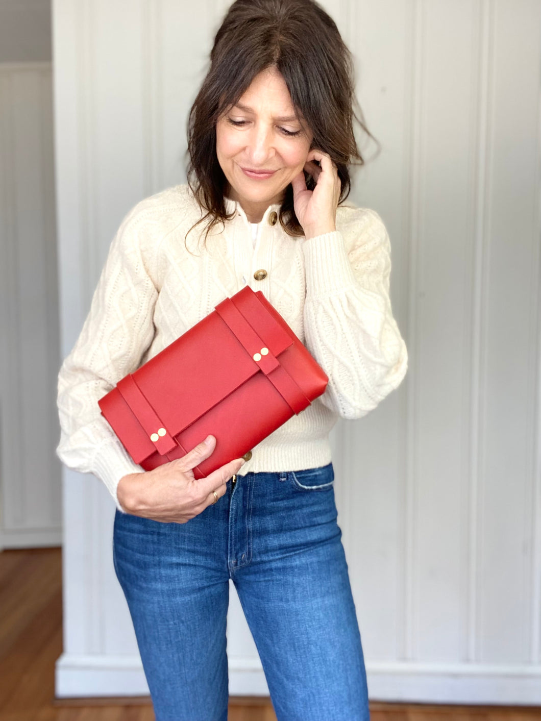 Medium Clutch in Red Vegetable Tanned Leather