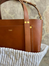 Load image into Gallery viewer, Medium Tote in Cognac Vegetable Tanned Leather
