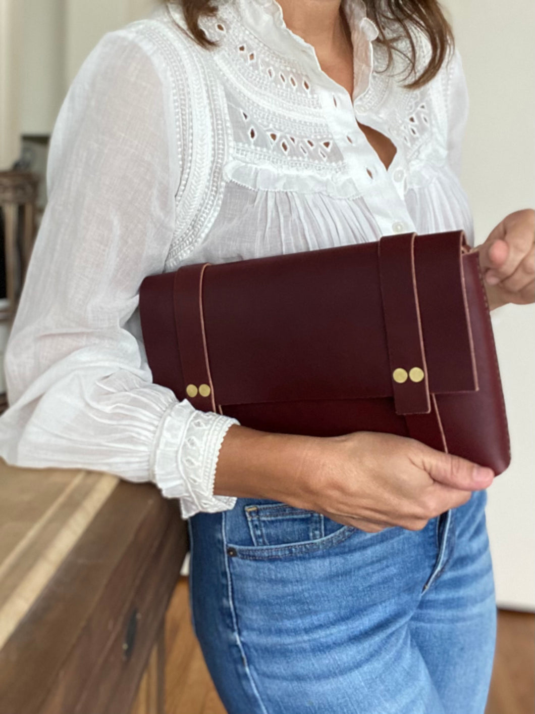 Medium Clutch in Burgundy Vegetable Tanned Leather